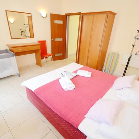 טיווט Apartments Dinko Zifra מראה חיצוני תמונה