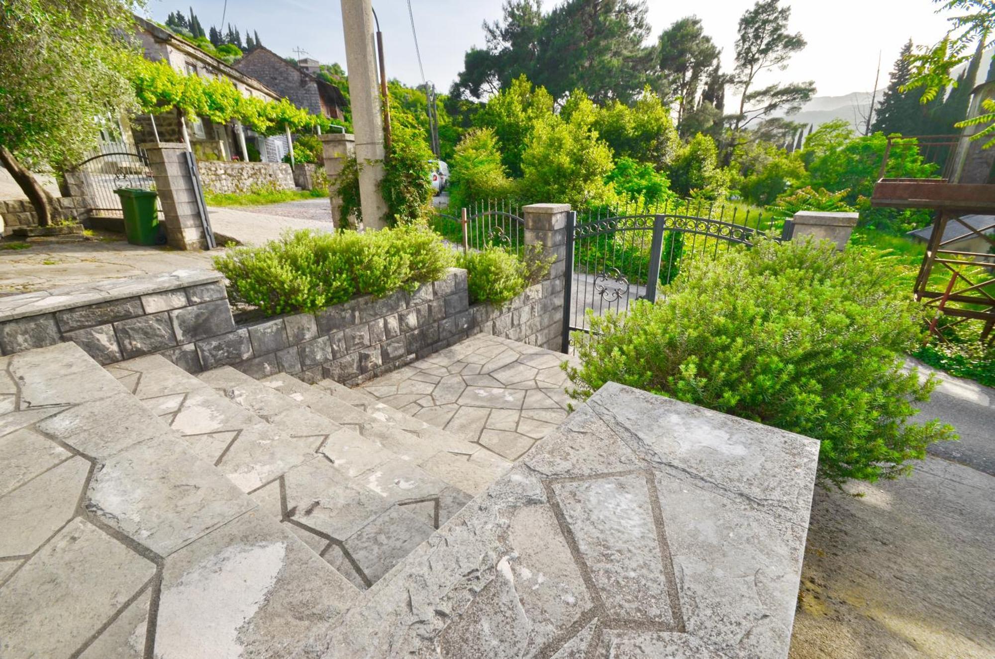 טיווט Apartments Dinko Zifra מראה חיצוני תמונה