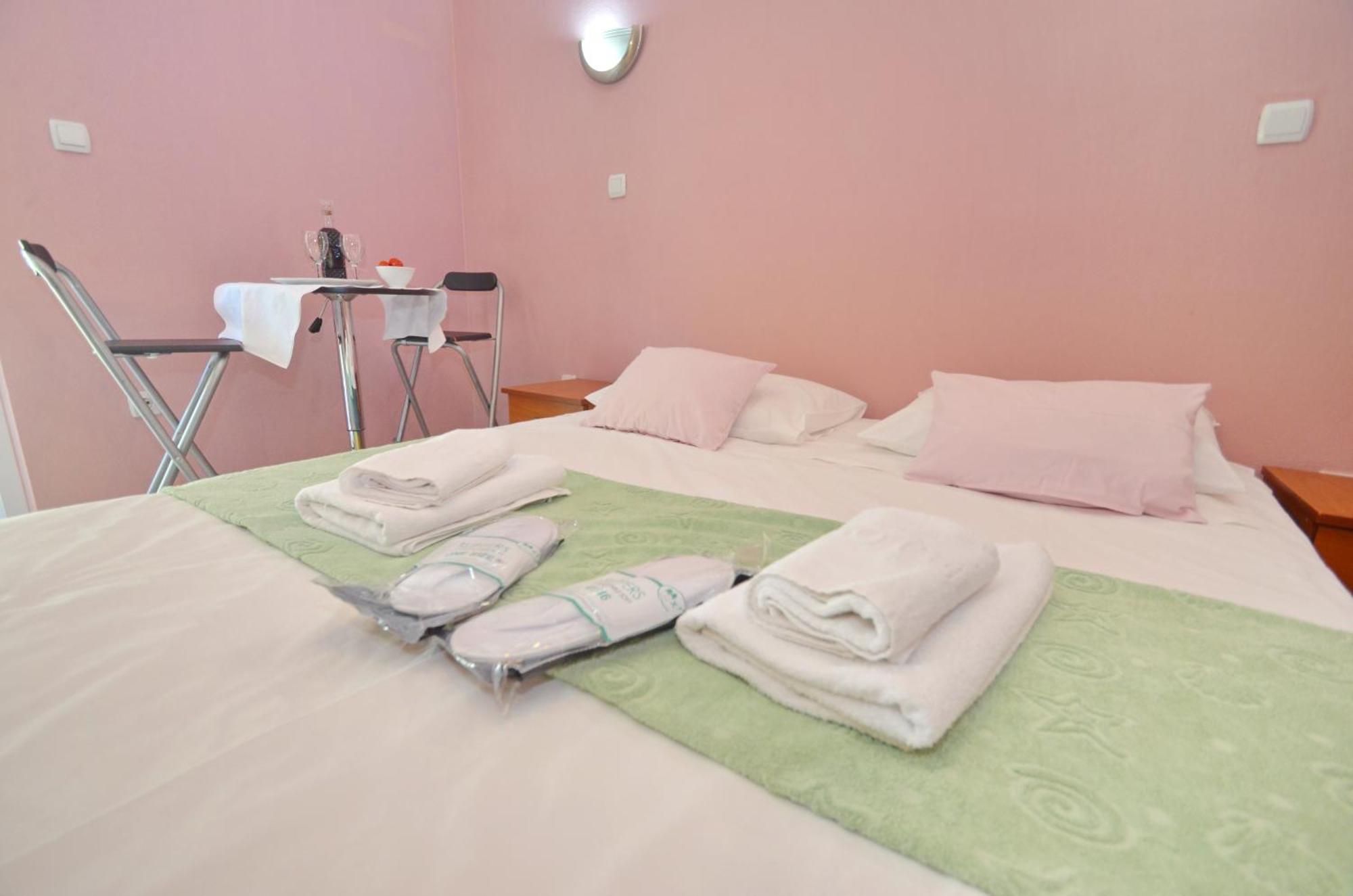 טיווט Apartments Dinko Zifra מראה חיצוני תמונה